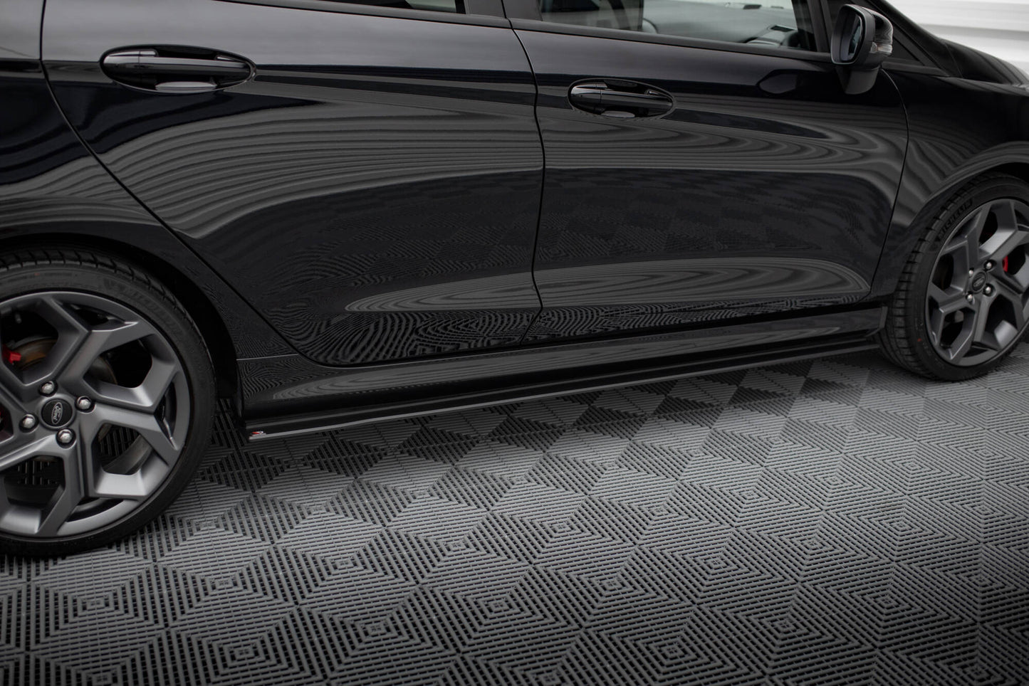 Sideskørter diffuser Street Pro Ford Fiesta ST / ST-Line Mk8