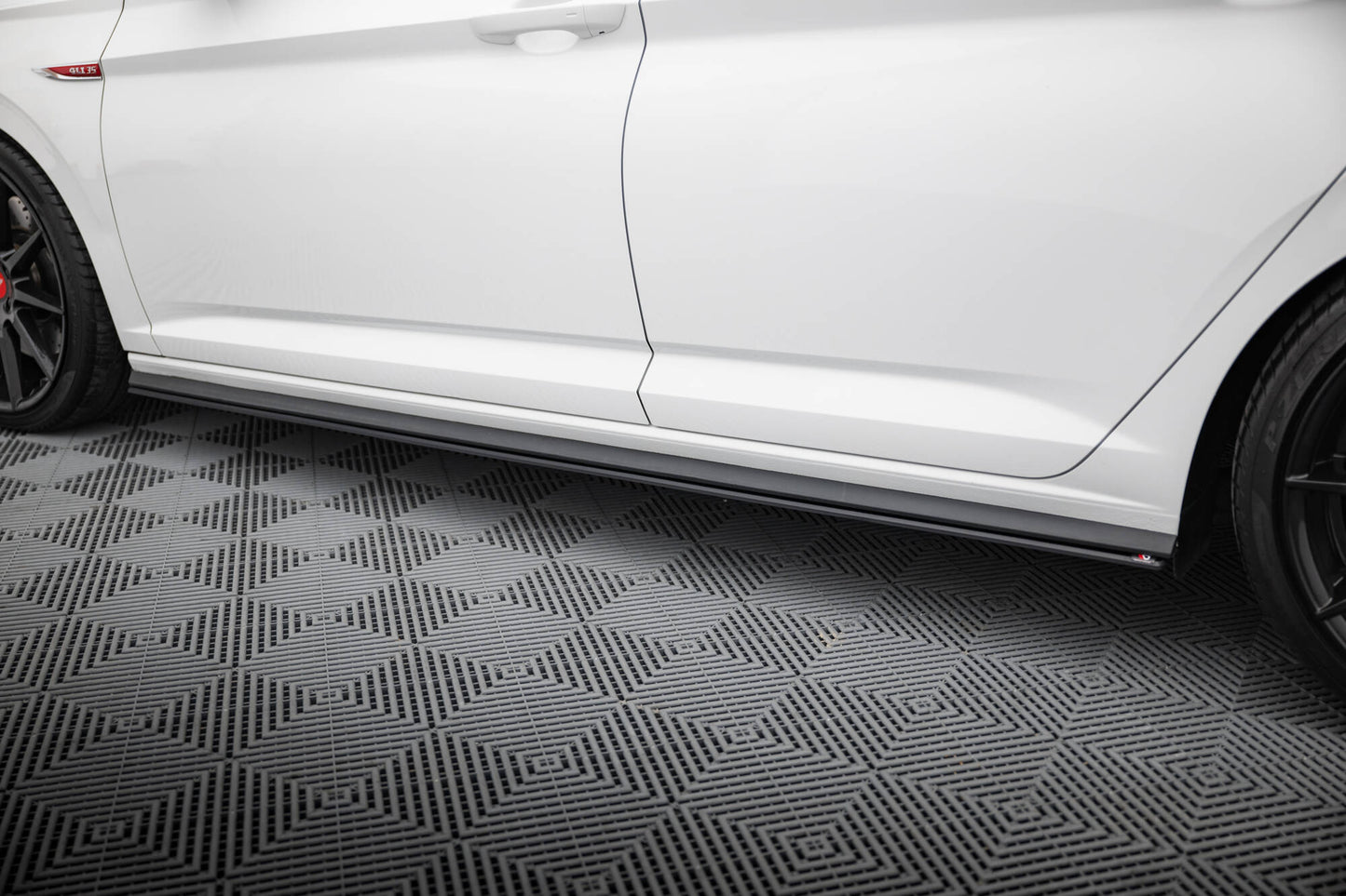 Sideskørter diffuser Street Pro Volkswagen Jetta GLI Mk7