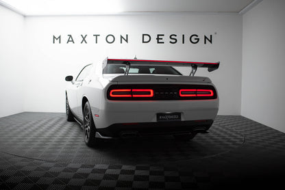 Spoiler kulfiber + LED Dodge Challenger Mk3