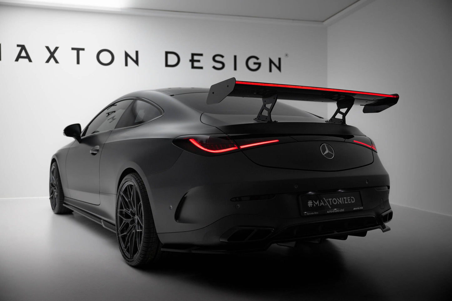 Spoiler kulfiber V.2 + LED Mercedes-Benz CLE AMG-Line C236