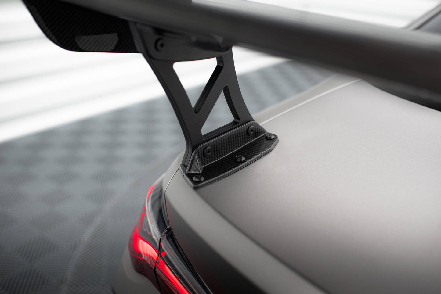 Spoiler kulfiber med Udvendige beslag Stående BMW M4 G82 / G82 Facelift / M440i / 4 M-Pack G22 / G22 Facelift