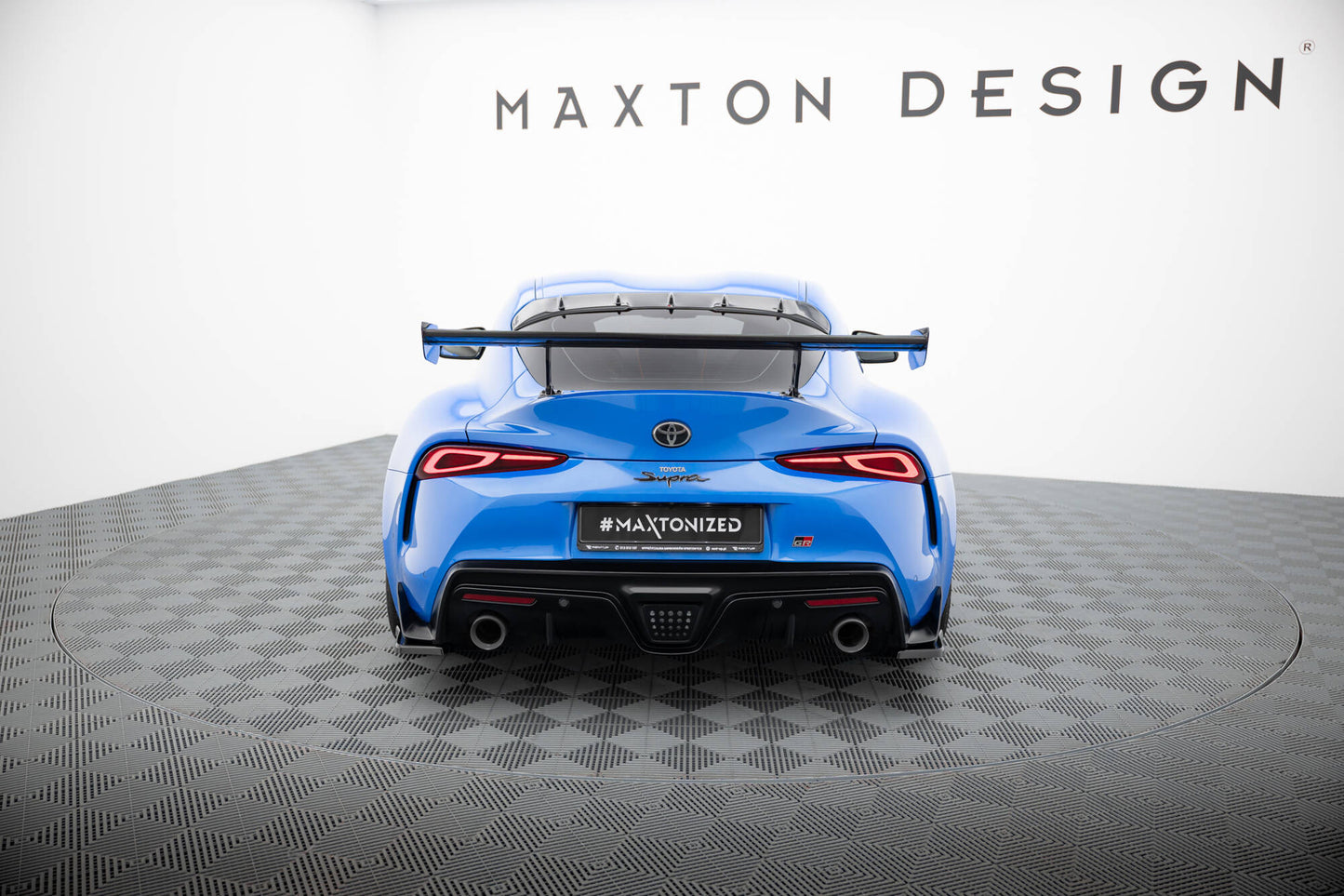 Spoiler kulfiber med Udvendige beslag Stående Toyota Supra Mk5
