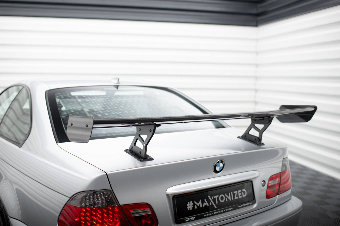 Spoiler kulfiber med Internal Brackets Uprights BMW 3 Coupe E46