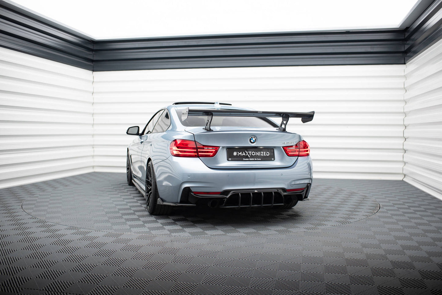 Spoiler kulfiber med Internal Brackets Uprights BMW 4 F32 / 4 F32 M-Pack Coupe