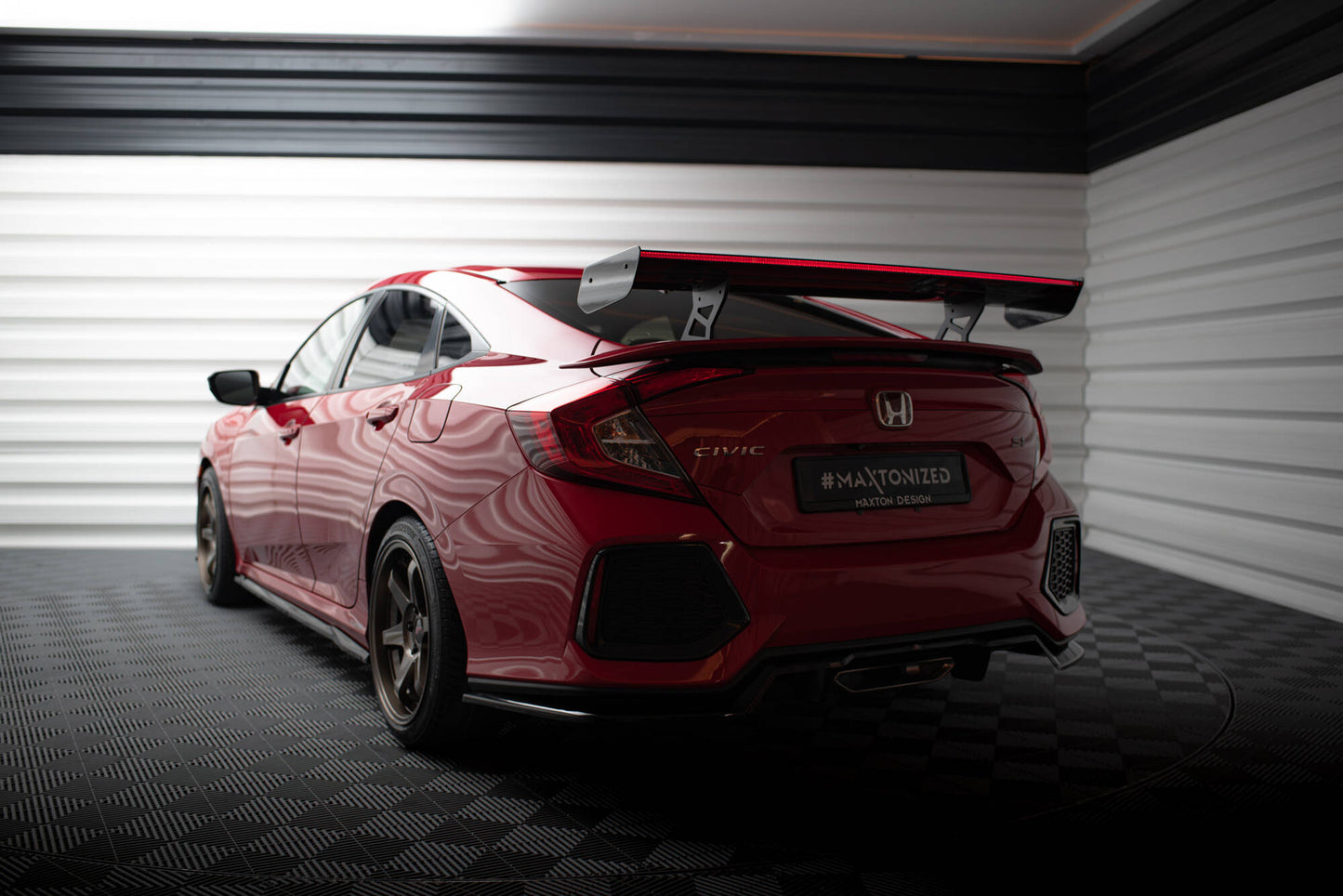 Spoiler kulfiber med Internal Brackets Uprights + LED Honda Civic SI Mk10