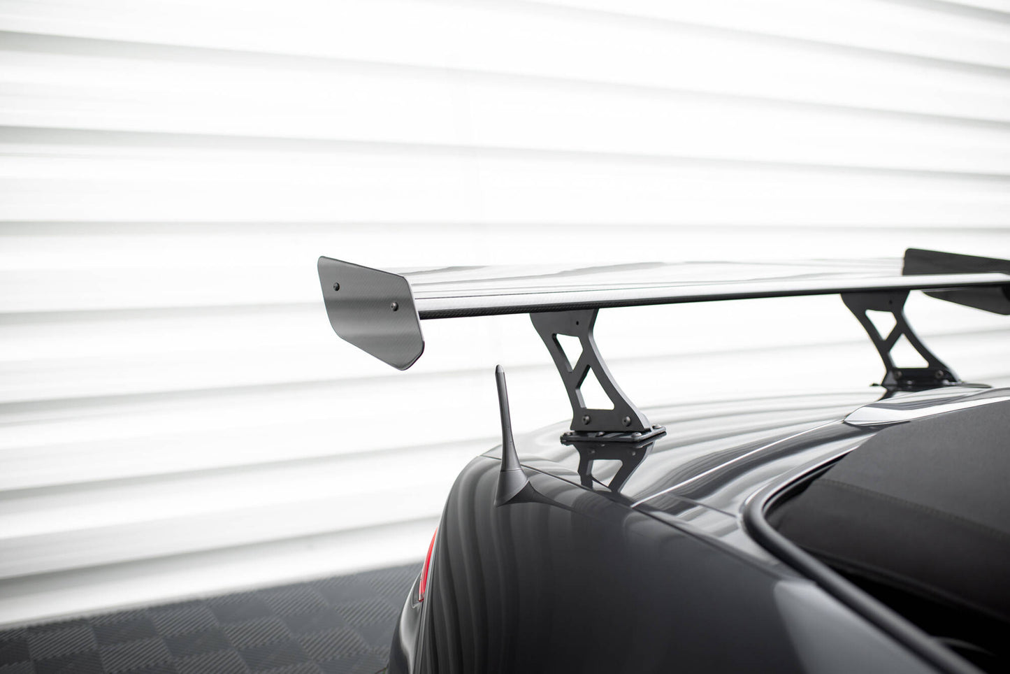 Spoiler kulfiber med Internal Brackets Uprights Mazda MX-5 ND (Mk4)