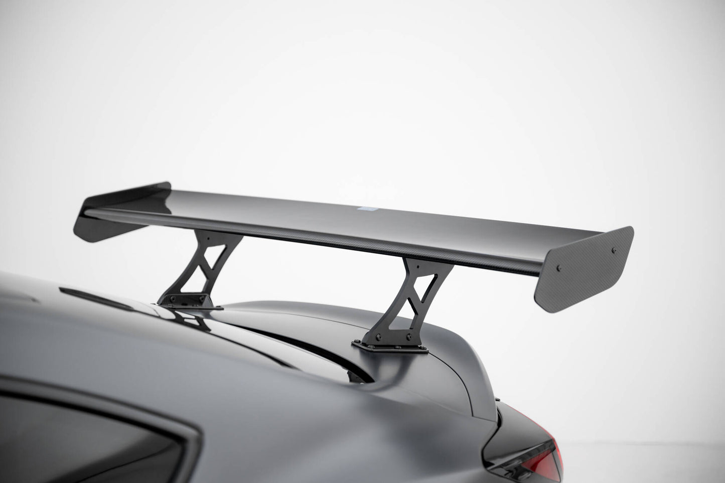 Spoiler kulfiber med Internal Brackets Uprights Toyota GR86 / Subaru BRZ Mk2