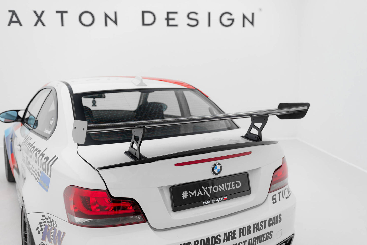 Spoiler kulfiber med Internal Brackets Uprights V.2 BMW 1 M E82