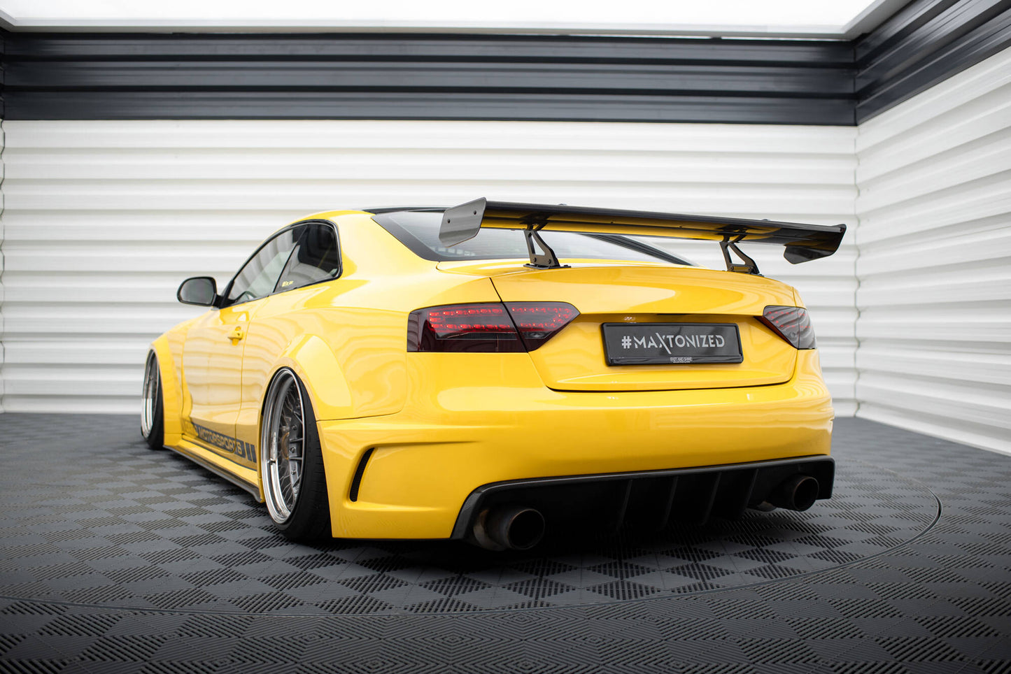 Spoiler kulfiber med Øverste Swan Mounting Audi A5 Coupe 8T