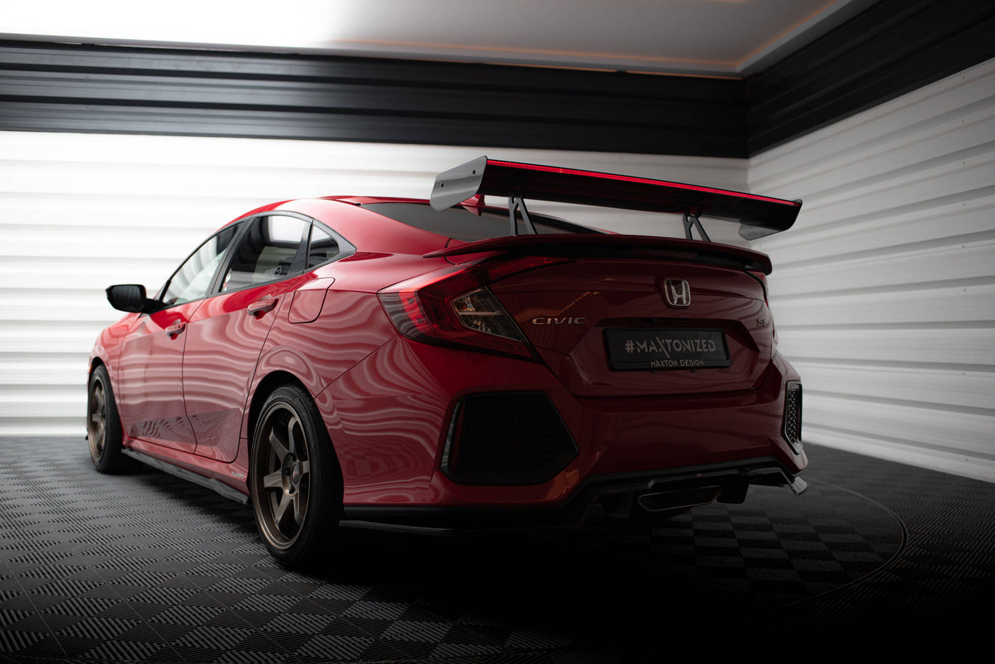Spoiler kulfiber med Øverste Swan Mounting + LED Honda Civic SI Mk10