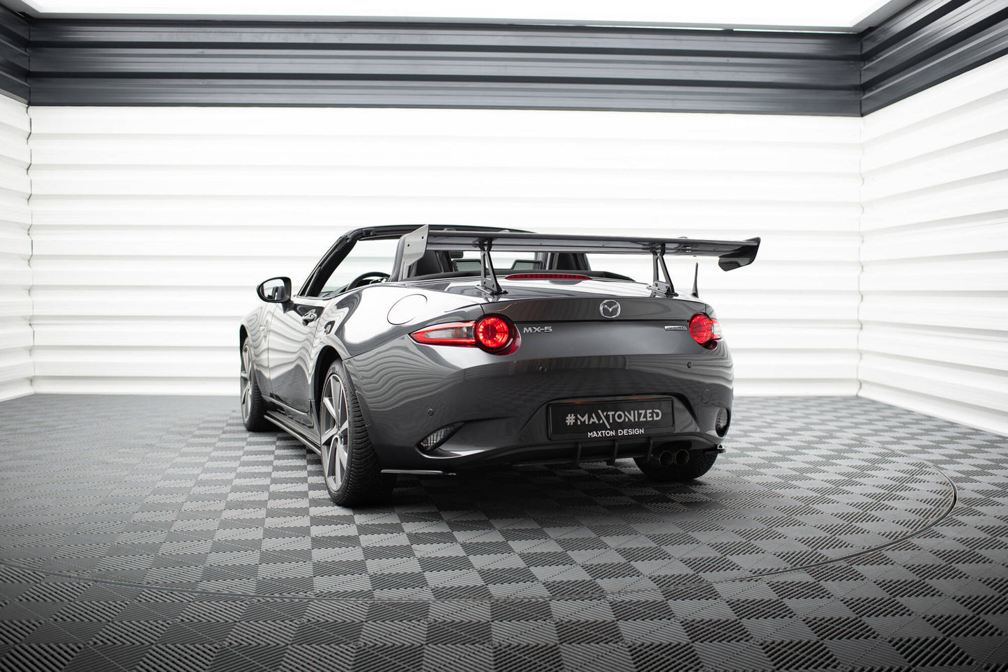 Spoiler kulfiber med Øverste Swan Mounting Mazda MX-5 ND (Mk4)