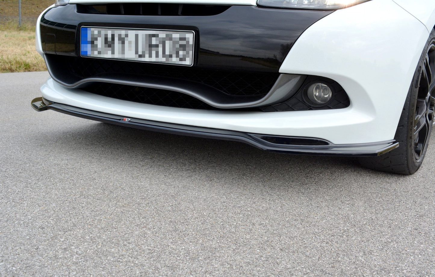 Forreste splitter V.1 RENAULT CLIO MK3 RS FACELIFT