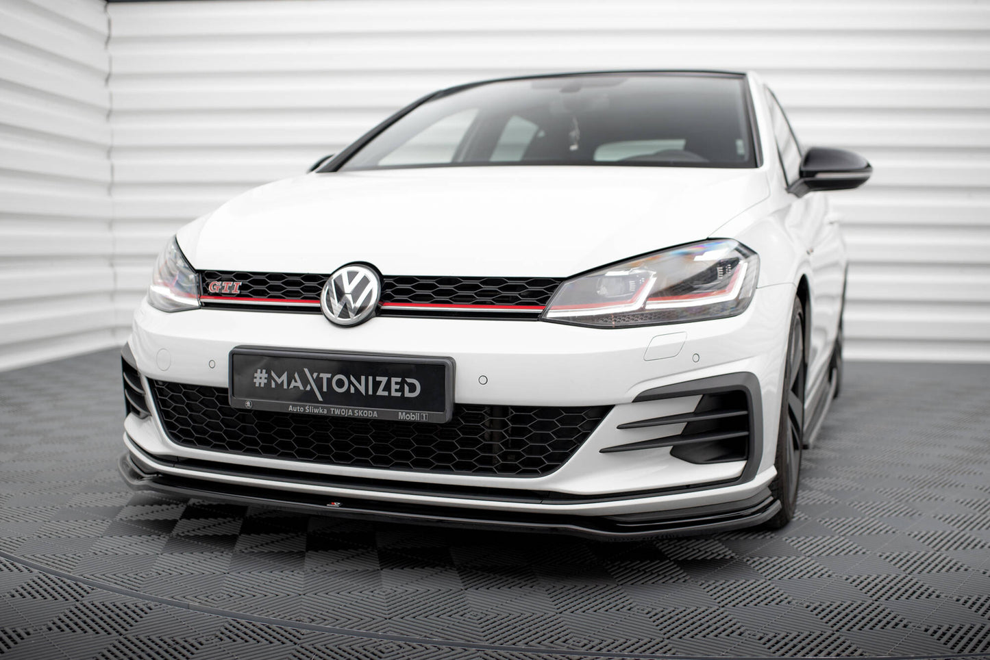 Forreste splitter V.2 VW GOLF VII GTI FACELIFT