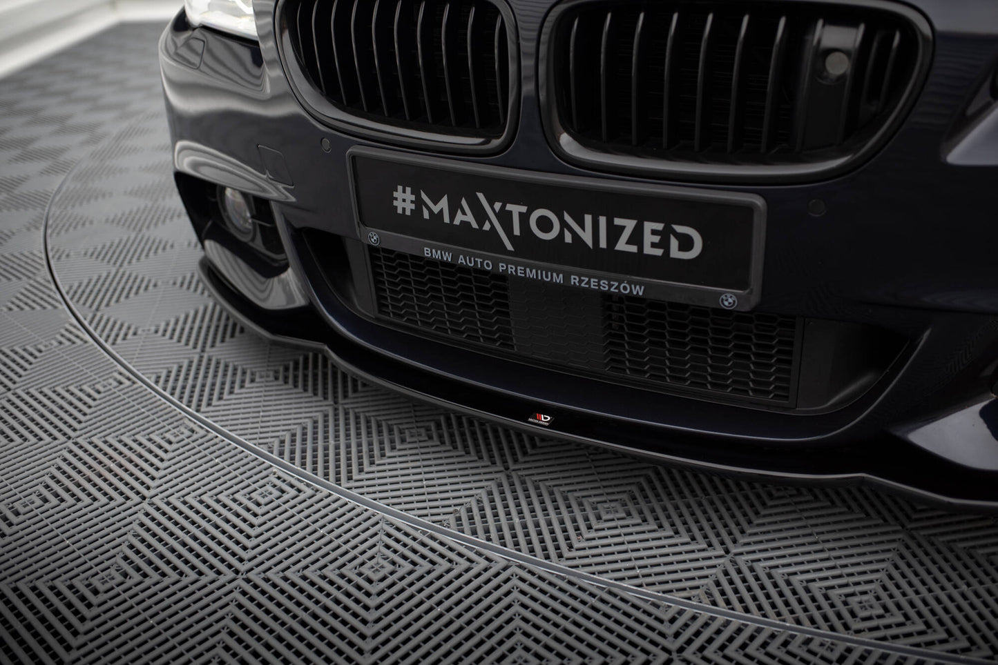 Forreste splitter V.2 til BMW 5 F10/F11 MPACK