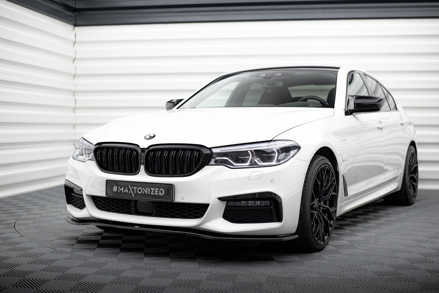Forreste splitter V.2 til BMW 5 G30/ G31 M-Pack
