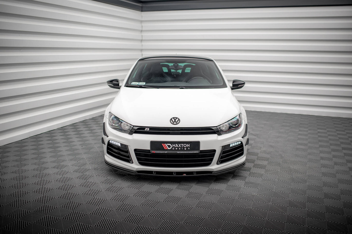 Forreste splitter VW SCIROCCO R