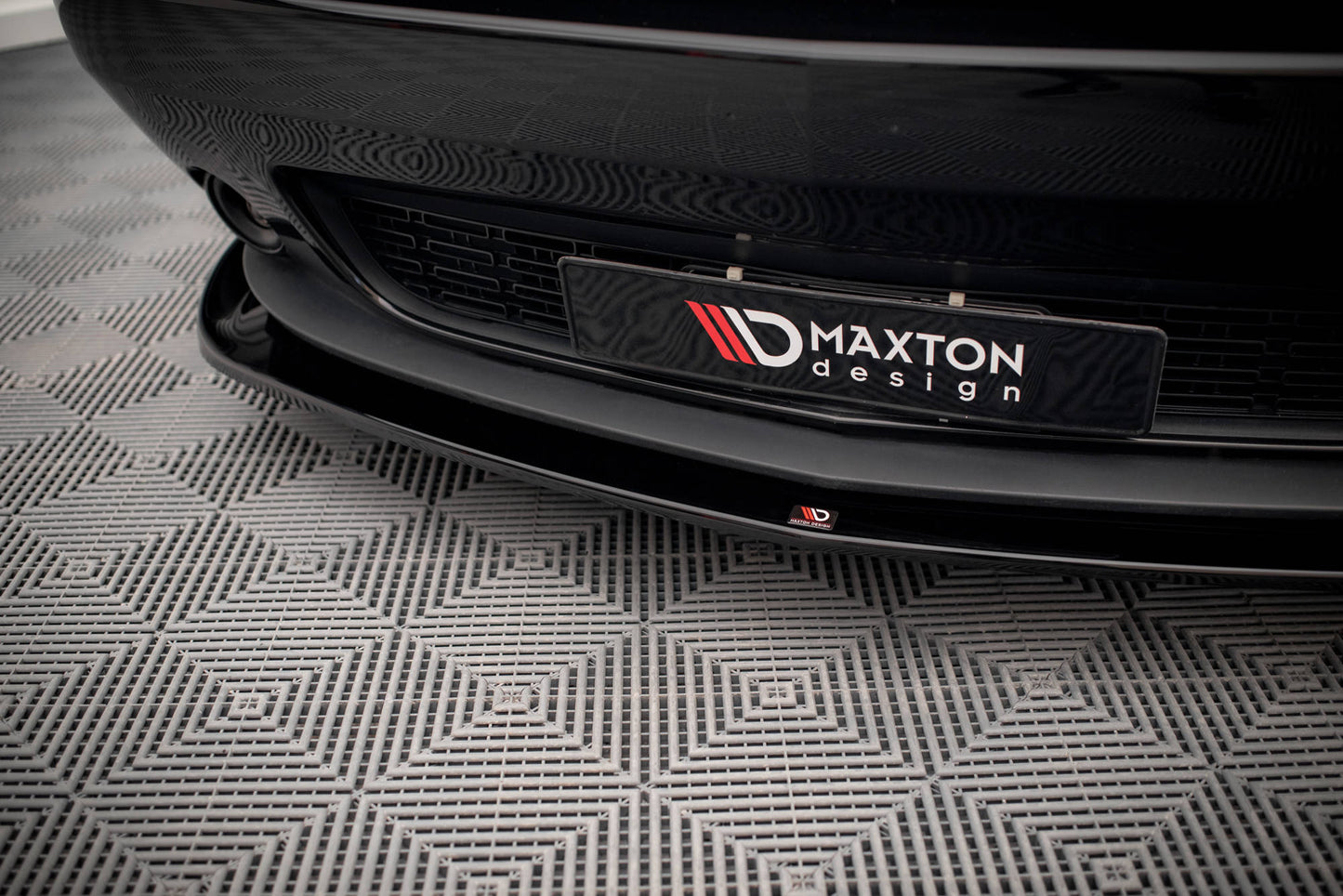 Forreste splitter Dodge Challenger RT Mk3 Facelift