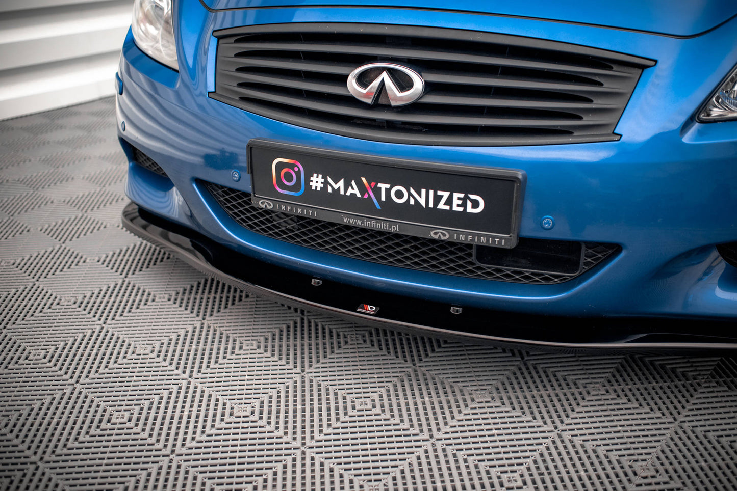 Forreste splitter Infiniti G37 Coupe