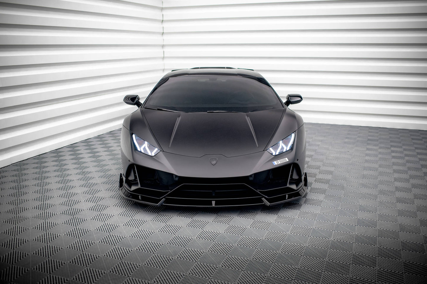 Forreste splitter Lamborghini Huracan EVO AWD