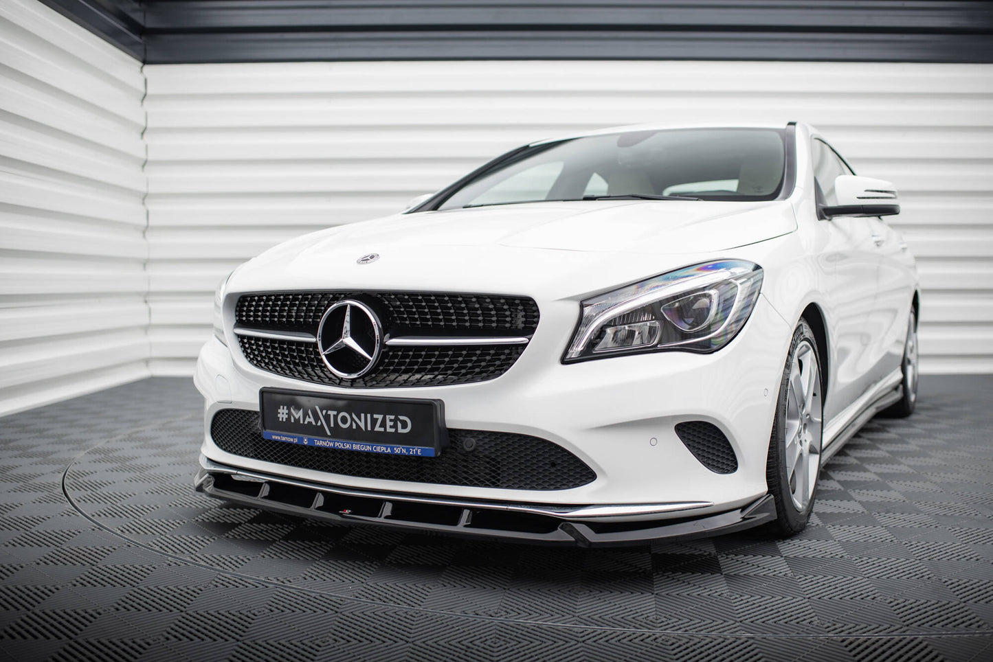 Forreste splitter Mercedes-Benz CLA C117 Facelift