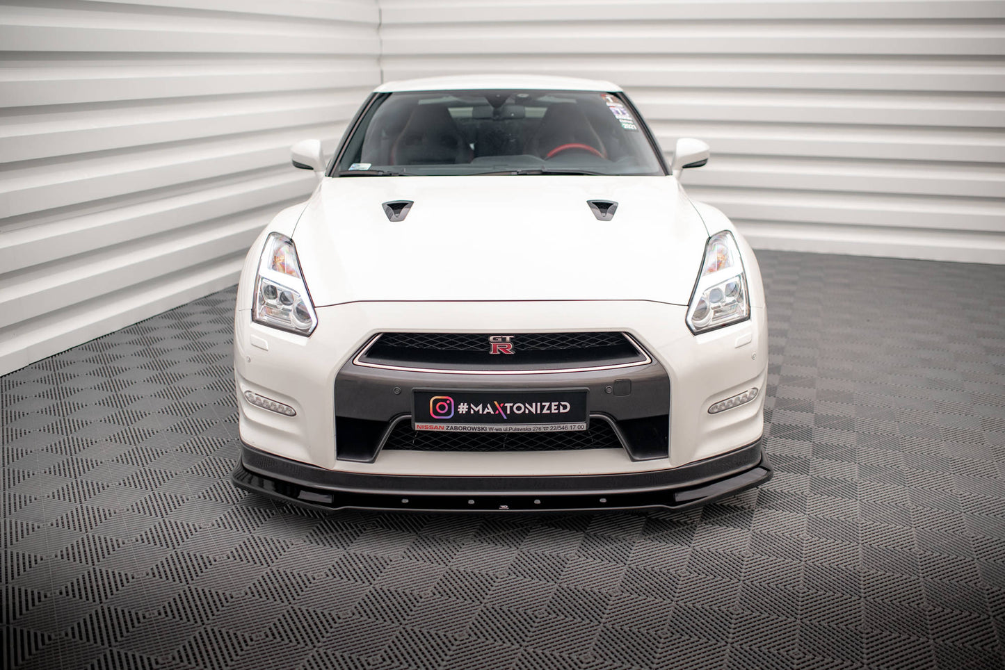 Forreste splitter Nissan GTR R35 Facelift