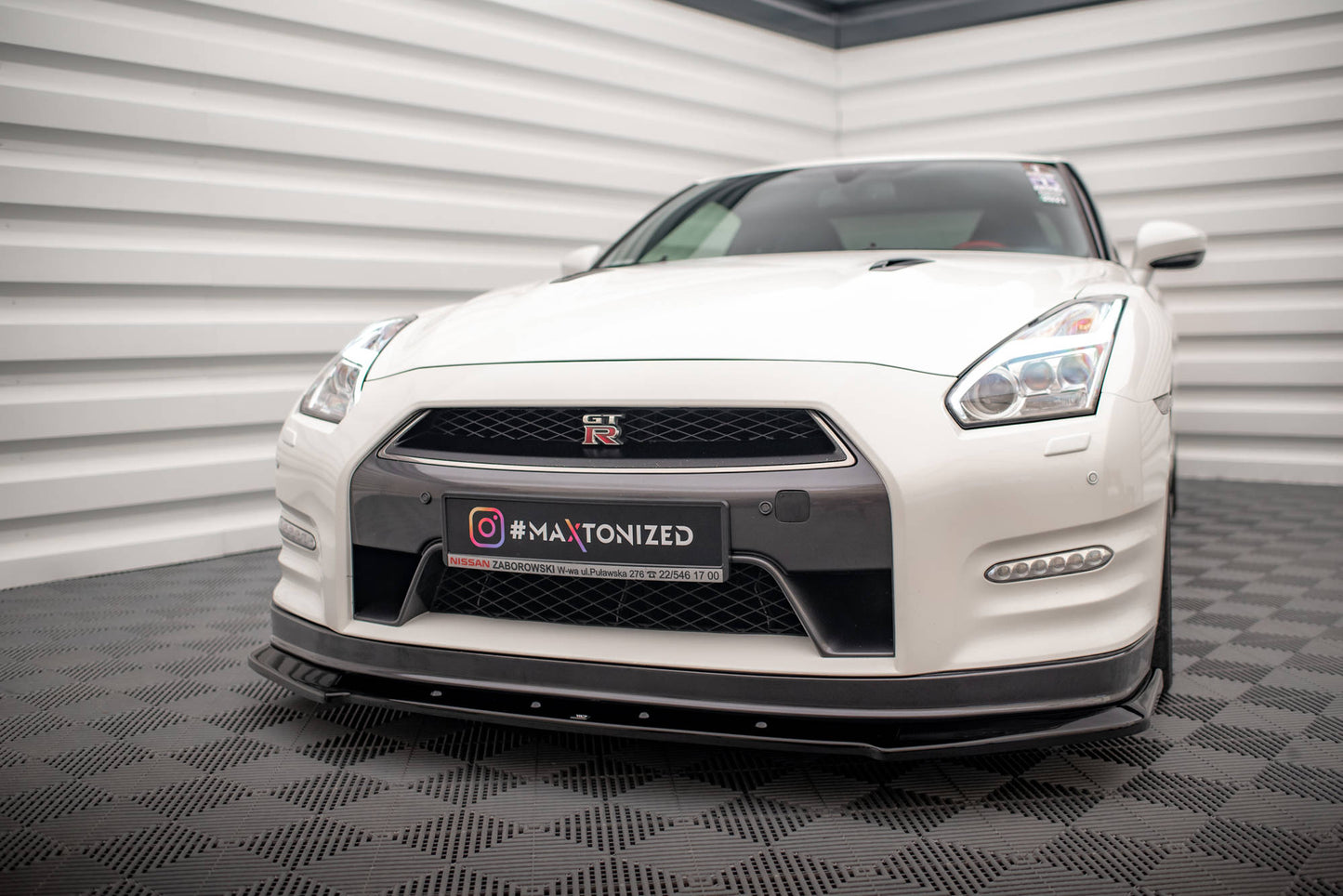 Forreste splitter Nissan GTR R35 Facelift