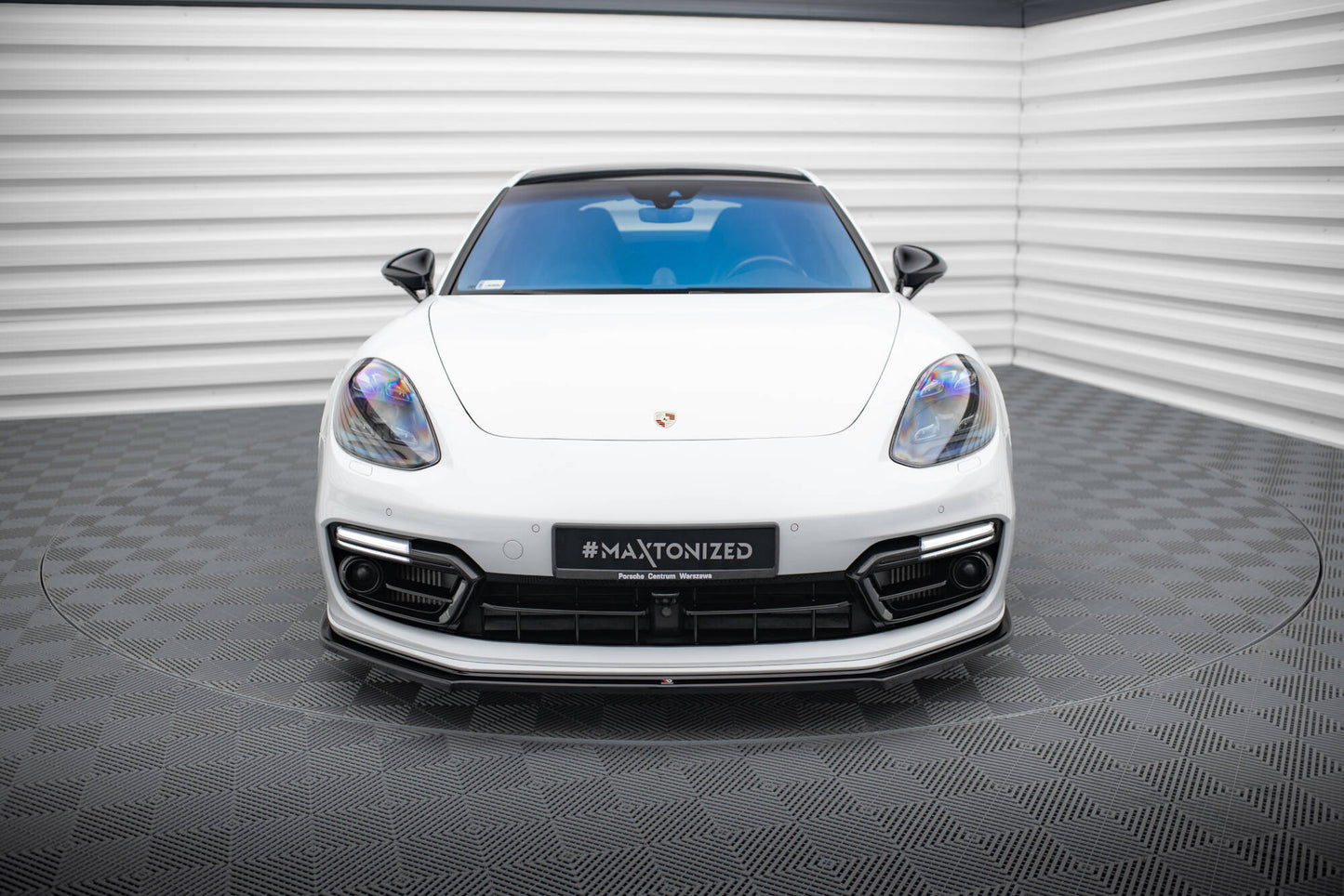 Forreste splitter Porsche Panamera GTS 971