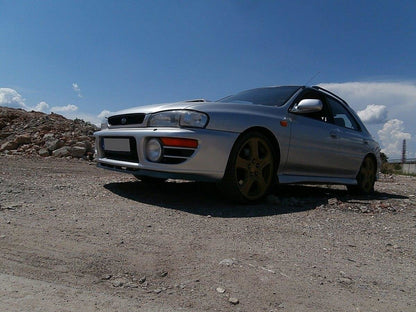 Forreste splitter Subaru Impreza GT