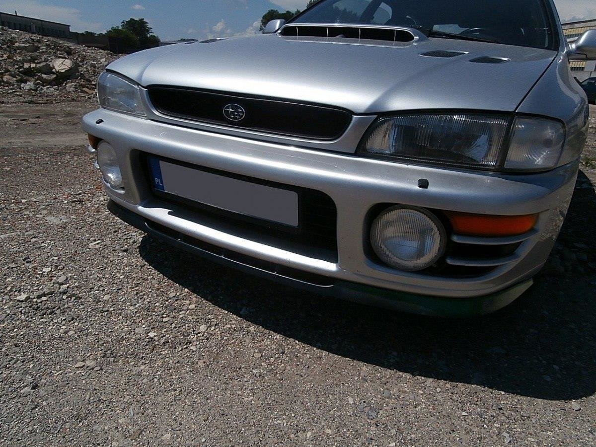 Forreste splitter Subaru Impreza GT