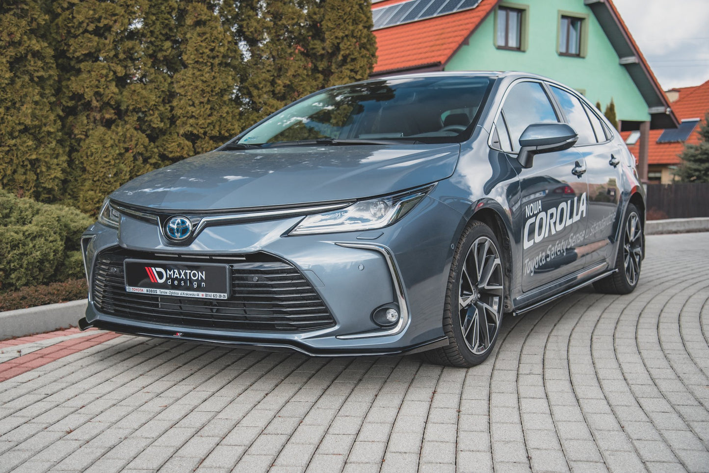 Forreste splitter Toyota Corolla XII Sedan