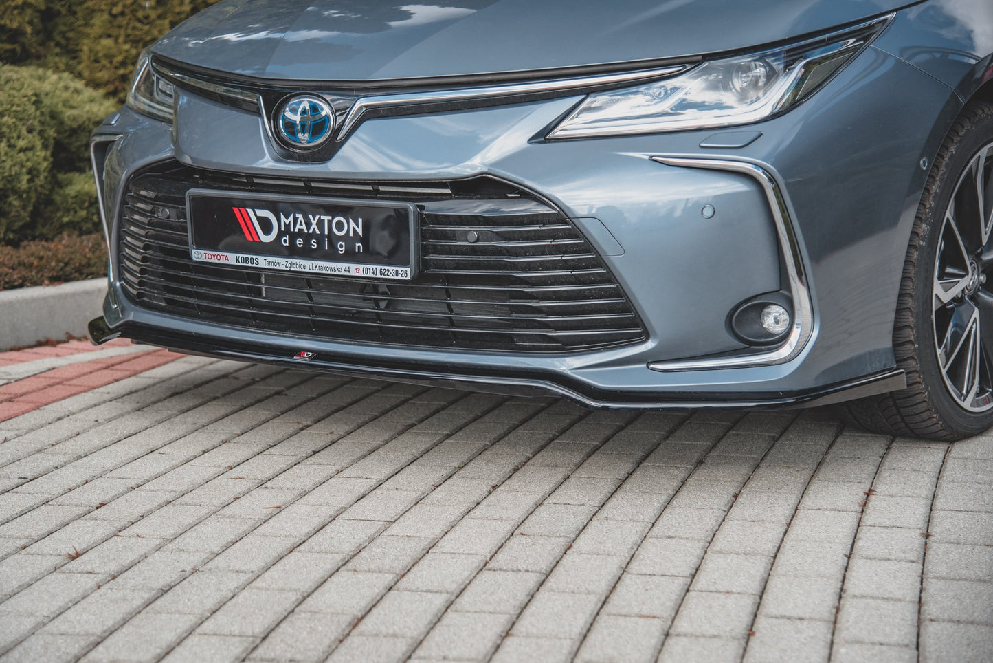 Forreste splitter Toyota Corolla XII Sedan