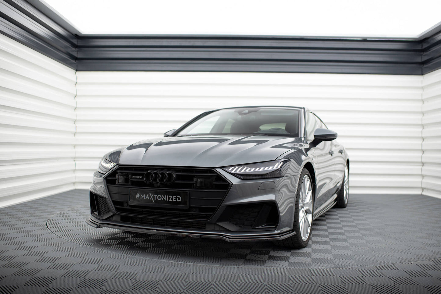 Forreste splitter V.1 Audi A7 S-Line C8 / S7 C8 / C8 Facelift / S7 Facelift