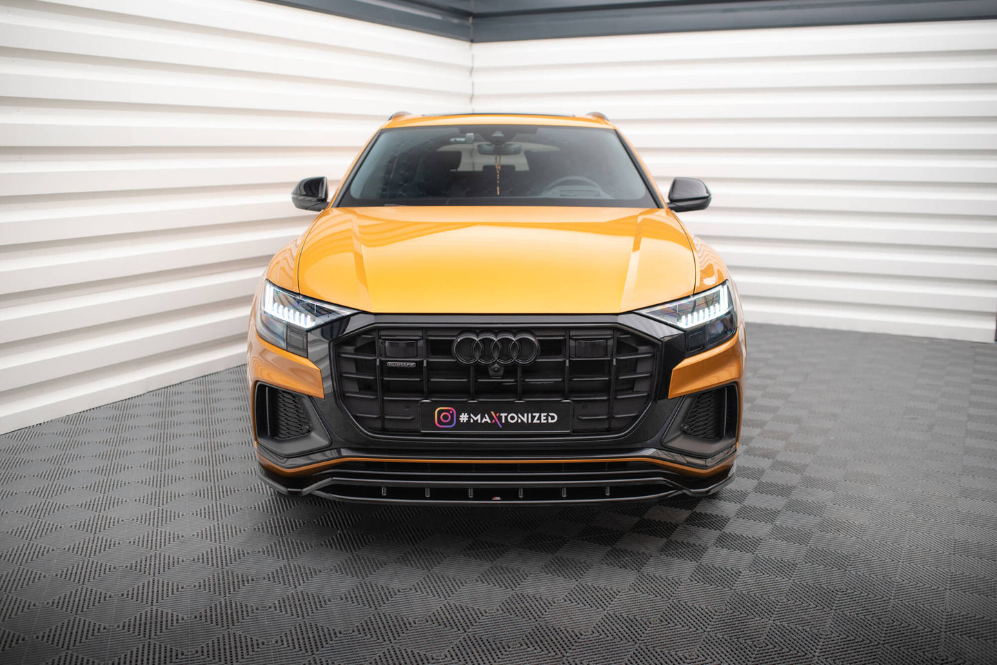 Forreste splitter V.1 Audi Q8 S-line / SQ8 Mk1