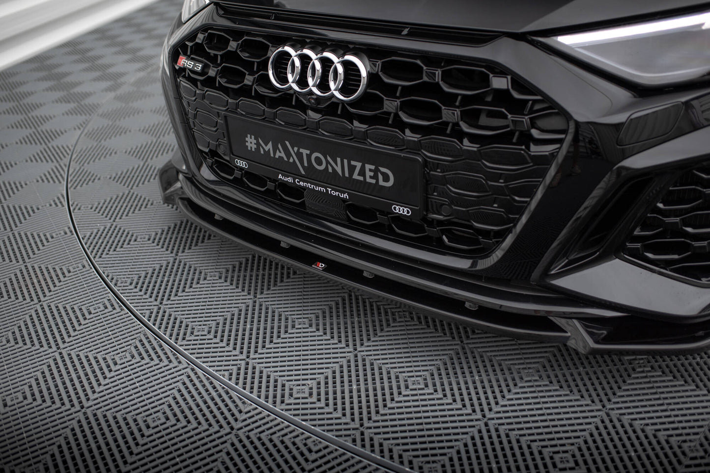 Forreste splitter V.1 Audi RS3 Sportback 8Y