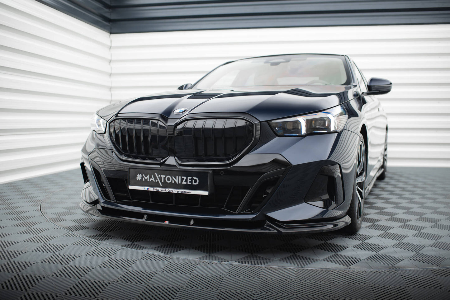 Forreste splitter V.1 BMW 5 / i5 M-Pack G60