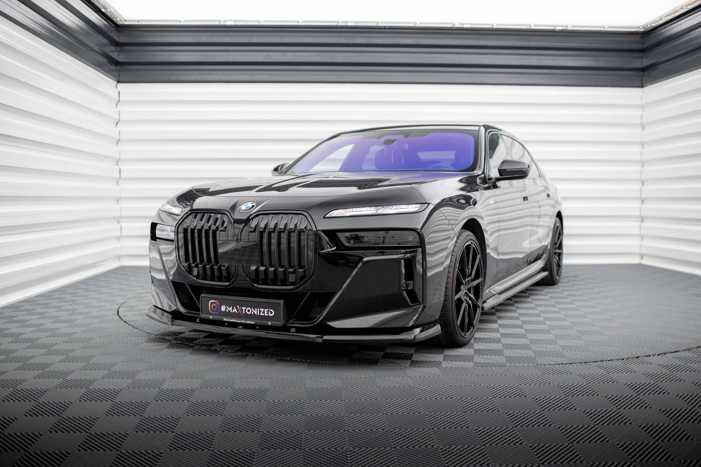 Forreste splitter V.1 BMW 7 M-Pack / M760e / i7 M-Pack G70