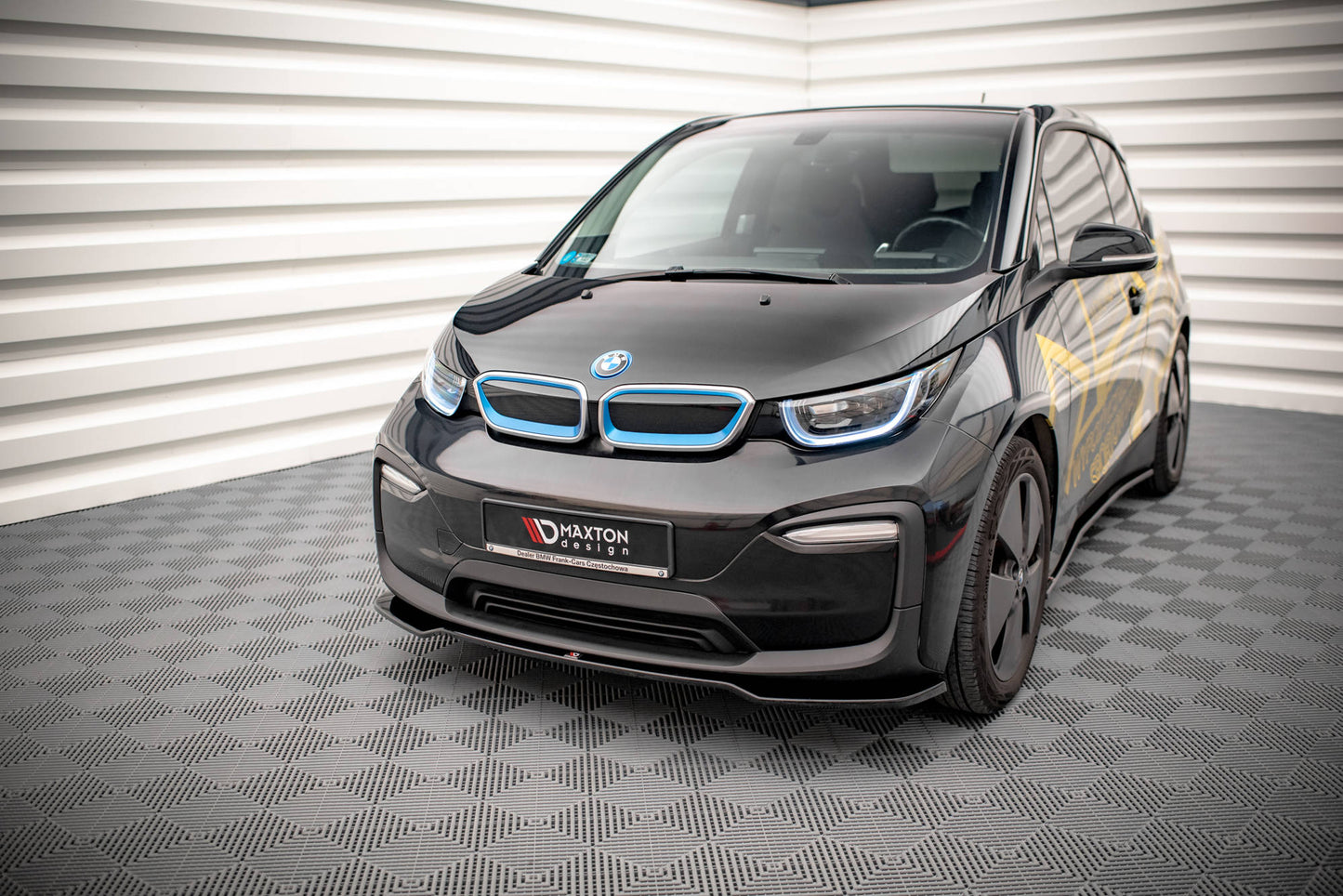 Forreste splitter V.1 BMW i3 Mk1 Facelift