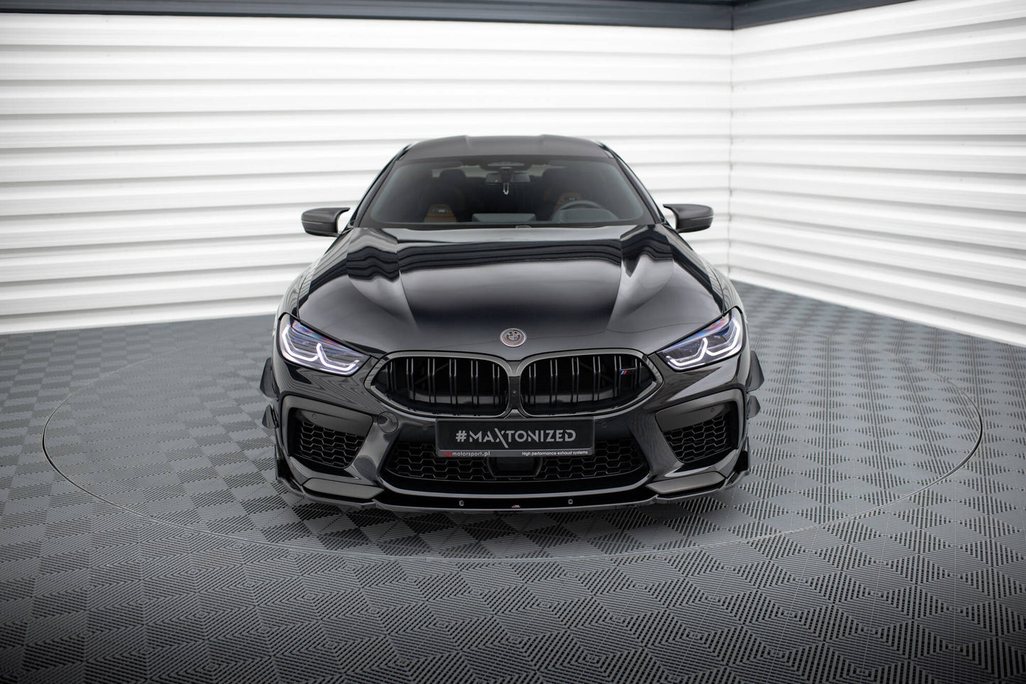 Forreste splitter V.1 + Flaps BMW M8 Gran Coupe F93 / Coupe F92
