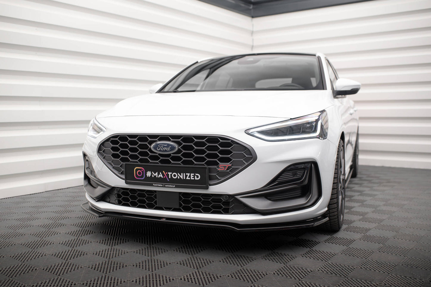 Forreste splitter V.1 Ford Focus ST / ST-Line Mk4 Facelift