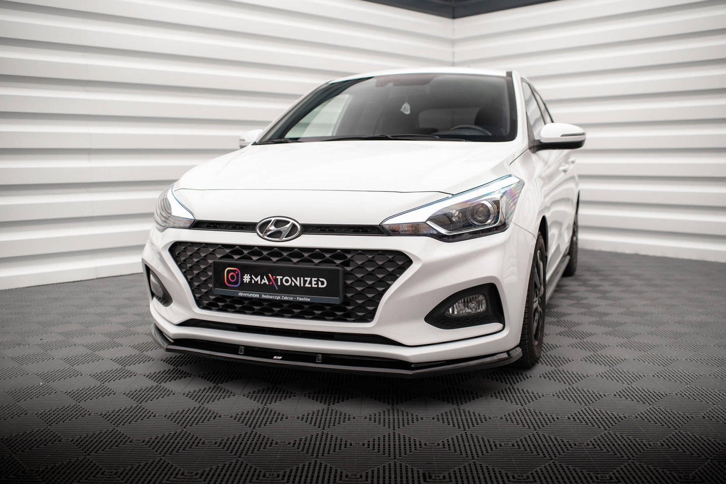 Forreste splitter V.1 Hyundai I20 Mk2 Facelift