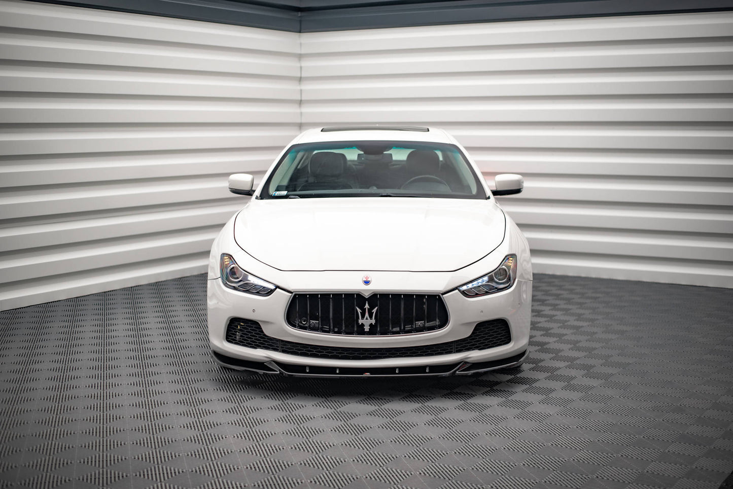 Forreste splitter V.1 Maserati Ghibli Mk3