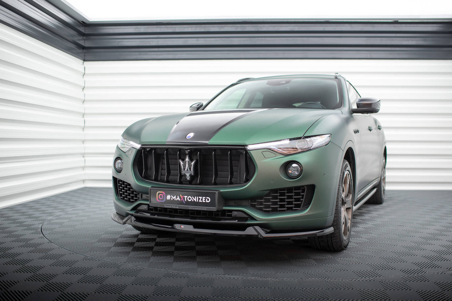 Forreste splitter V.1 Maserati Levante Mk1