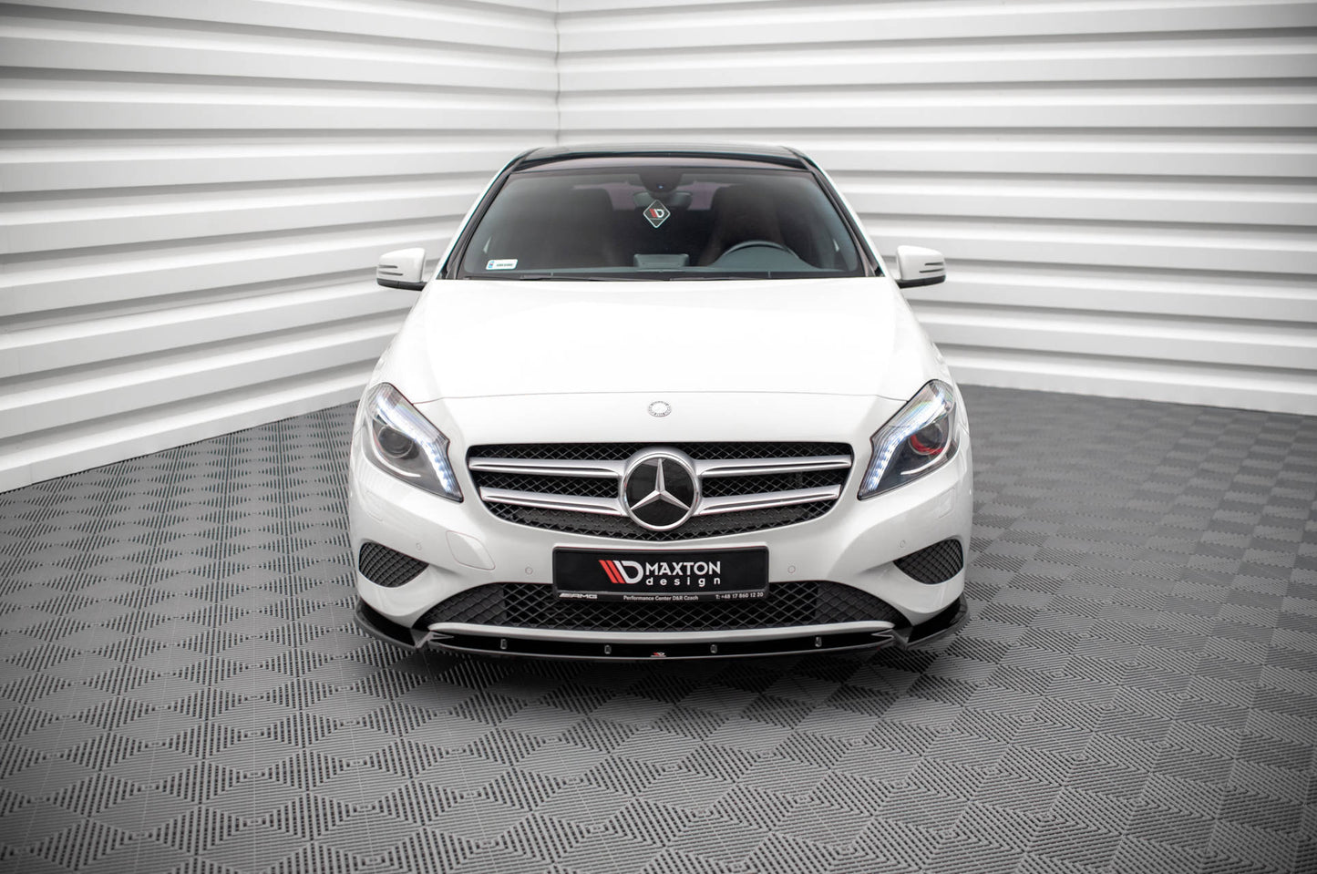 Forreste splitter V.1 Mercedes-Benz A W176