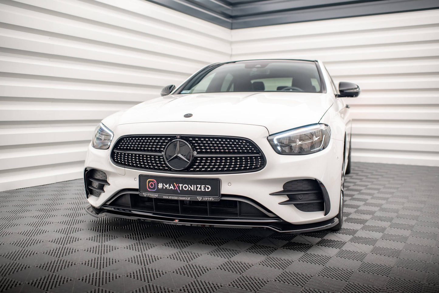 Forreste splitter V.1 Mercedes-Benz E AMG-Line W213 Facelift
