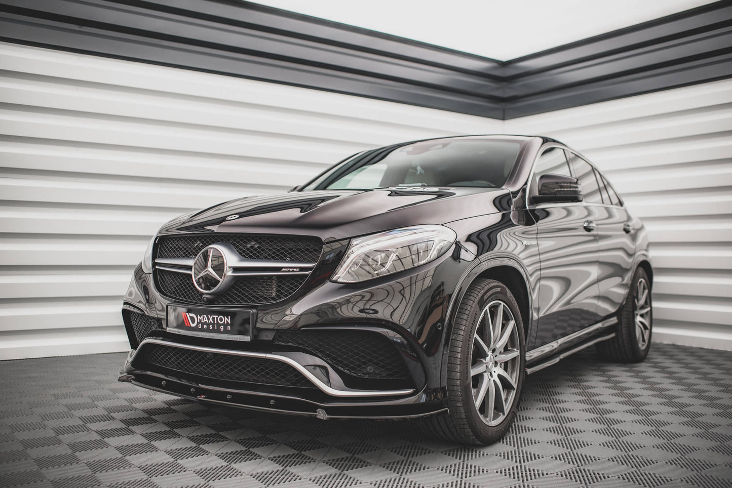 Forreste splitter V.1 Mercedes-Benz GLE Coupe / SUV 63 AMG C292 / W166