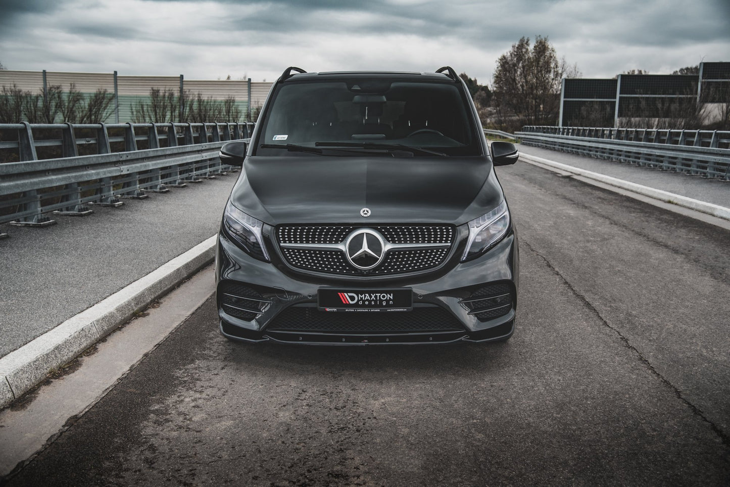 Forreste splitter V.1 Mercedes-Benz V-Class AMG-Line W447