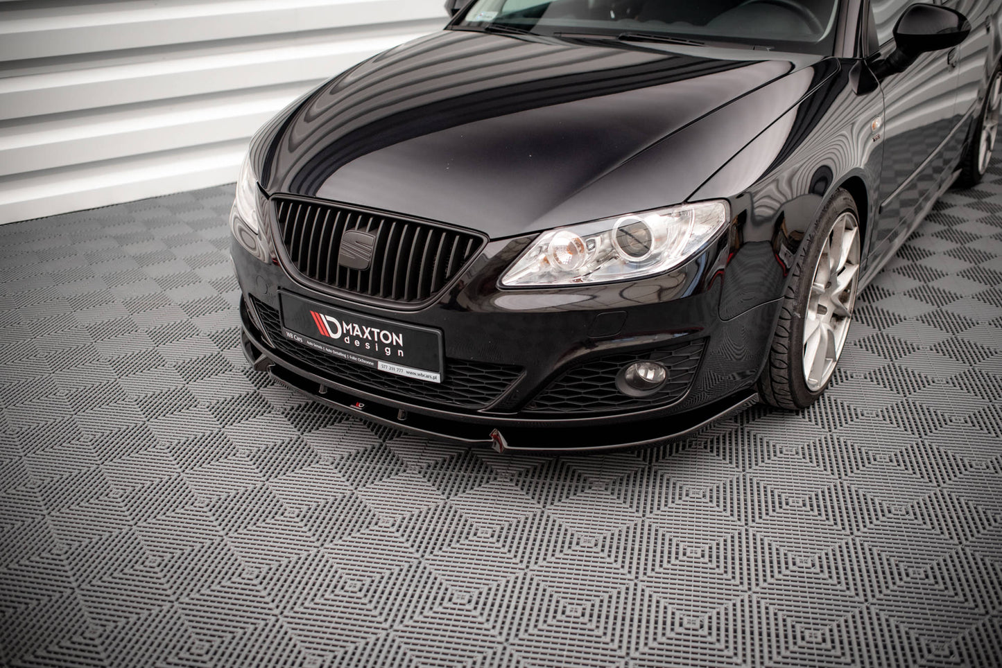 Forreste splitter V.1 Seat Exeo