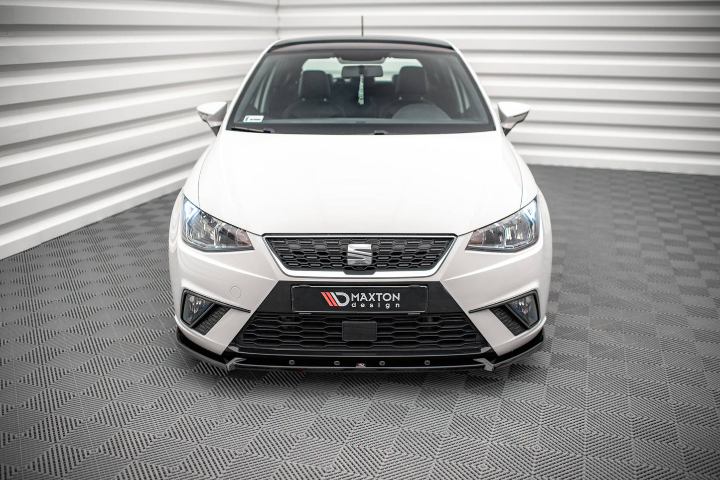 Forreste splitter V.1 Seat Ibiza FR/ Standard Mk5