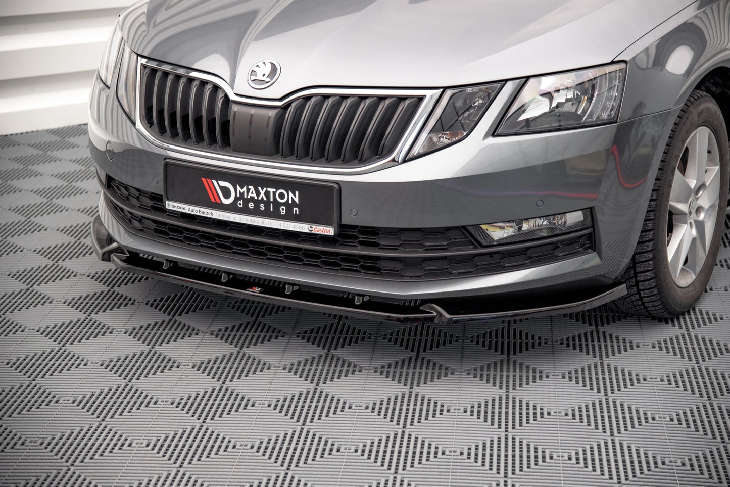 Forreste splitter V.1 Skoda Octavia Mk3 Facelift