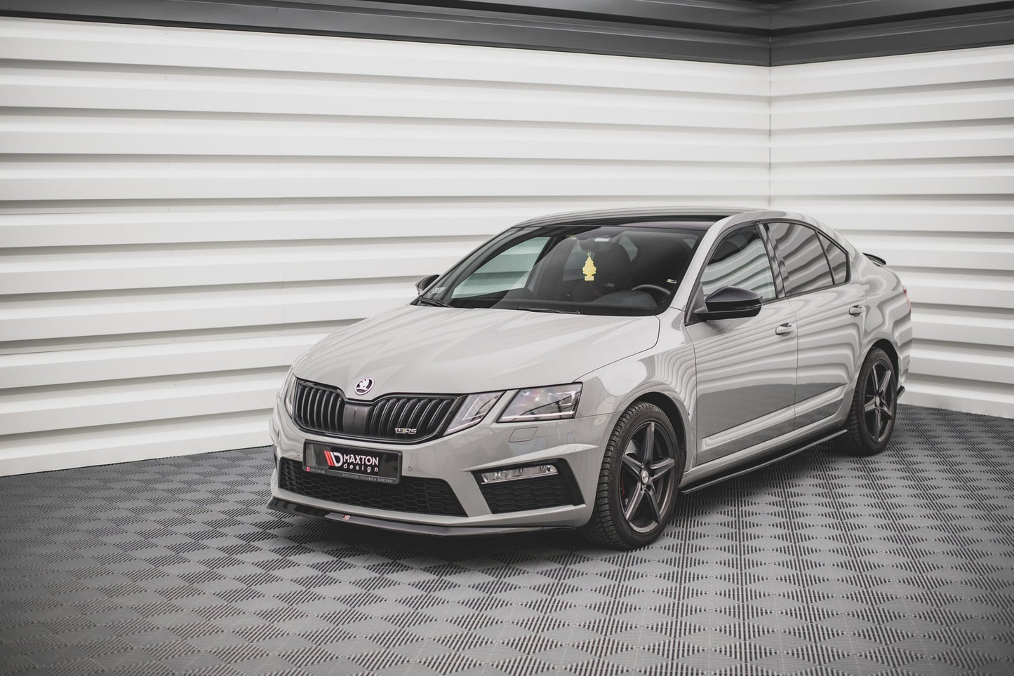 Forreste splitter V.1 Skoda Octavia RS Mk3 Facelift
